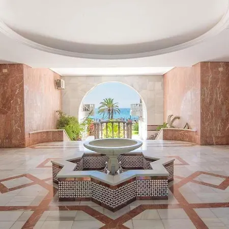 Puerto Banus Aparthotel