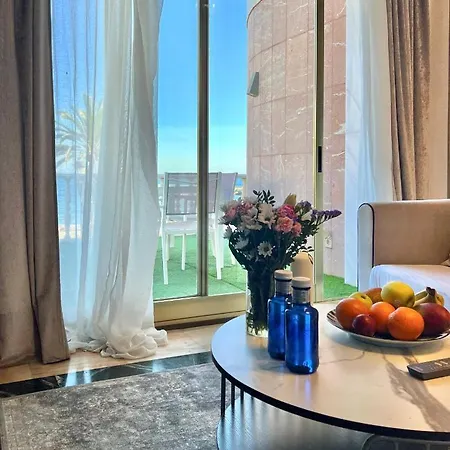 Puerto Banus Aparthotel 3*