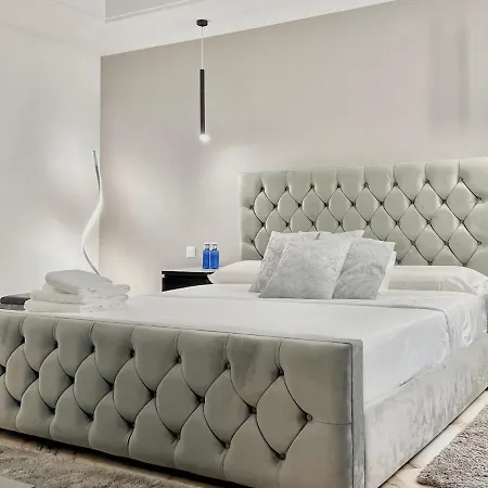 Puerto Banus Aparthotel