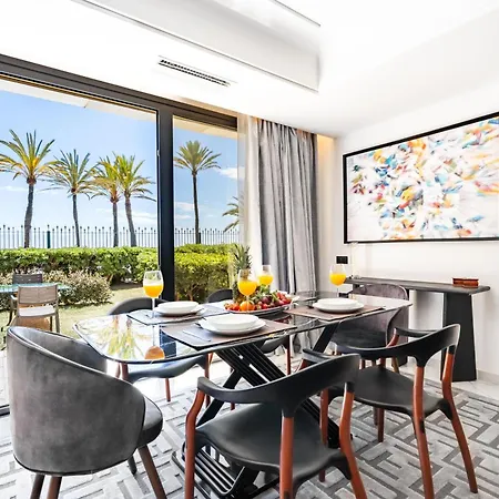 Puerto Banus Aparthotel 3*