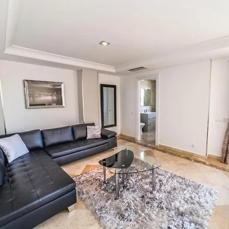 Puerto Banus Hotel apartamentowy *