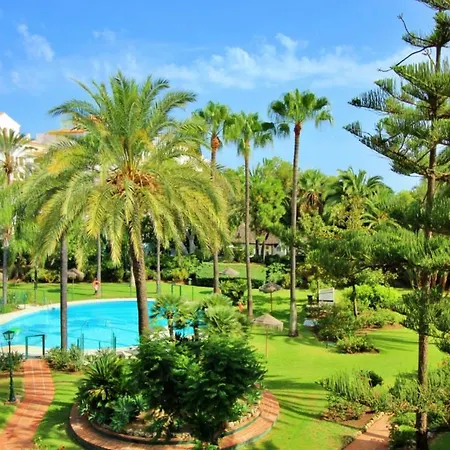 Aparthotel Puerto Banus *