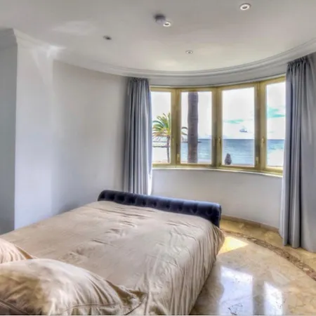 Puerto Banus Aparthotel