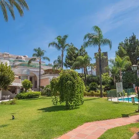 Aparthotel Puerto Banus *