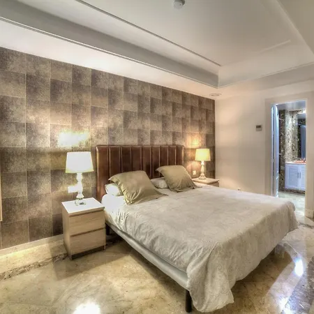Aparthotel Puerto Banus *