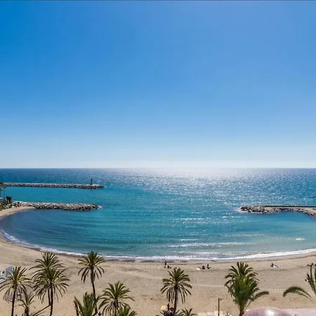 Puerto Banus Апарт-готель