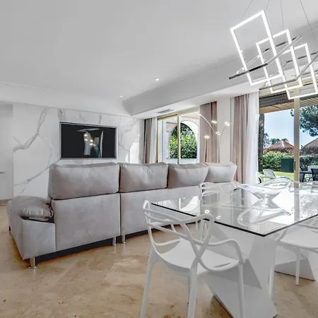 Apart Otel Puerto Banus