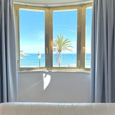 Puerto Banus Apart Otel 3*