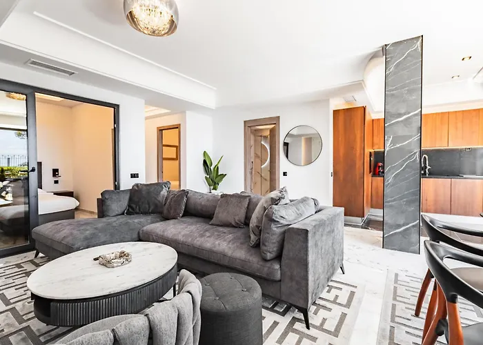 Aparthotel Puerto Banus