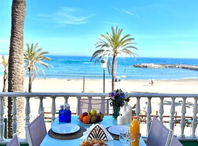 Ξενοδοχείο με διαμερίσματα Puerto Banus 3*